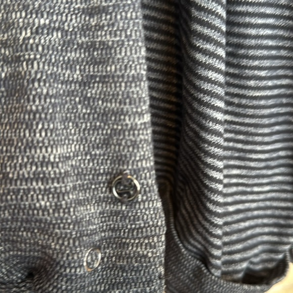 Lululemon Vinyasa Striped Black and Gray Scarf - Picture 3 of 3